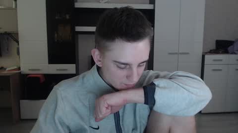 Snapshot of angryzan chatting on 02-07-25, 11:01 vodka online show from 02-07-25, 11:01