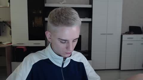 Snapshot of angryzan chatting on 02-10-25, 07:58 vodka online show from 02-10-25, 07:58