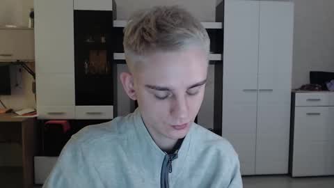 Snapshot of angryzan chatting on 02-11-25, 07:54 vodka online show from 02-11-25, 07:54