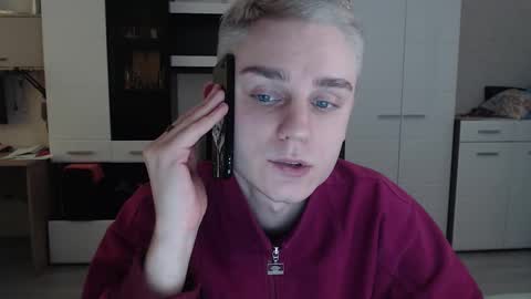 Snapshot of angryzan chatting on 02-12-25, 10:56 vodka online show from 02-12-25, 10:56