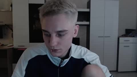 Snapshot of angryzan chatting on 02-14-25, 07:28 vodka online show from 02-14-25, 07:28