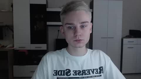 Snapshot of angryzan chatting on 02-18-25, 04:26 vodka online show from 02-18-25, 04:26