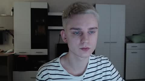 Snapshot of angryzan chatting on 02-20-25, 07:34 vodka online show from 02-20-25, 07:34