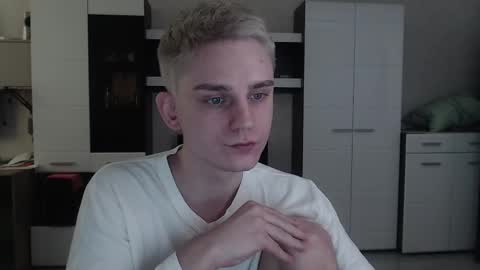 Snapshot of angryzan chatting on 02-21-25, 07:45 vodka online show from 02-21-25, 07:45