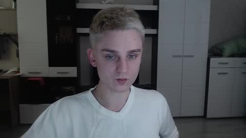 Snapshot of angryzan chatting on 02-21-25, 10:50 vodka online show from 02-21-25, 10:50