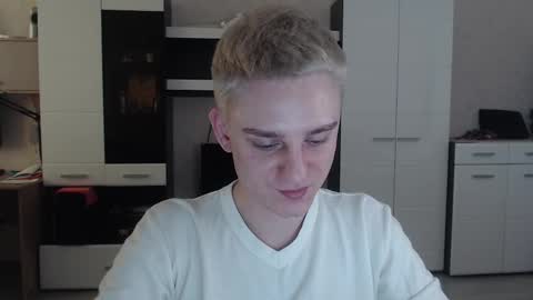 Snapshot of angryzan chatting on 02-24-25, 07:44 vodka online show from 02-24-25, 07:44