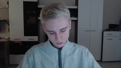 Snapshot of angryzan chatting on 02-26-25, 05:31 vodka online show from 02-26-25, 05:31