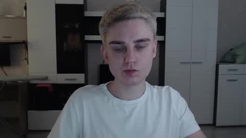 Snapshot of angryzan chatting on 03-05-25, 07:49 vodka online show from 03-05-25, 07:49