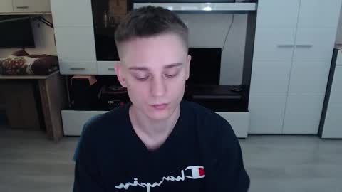 Snapshot of angryzan chatting on 10-08-25, 05:38 vodka online show from 10-08-25, 05:38