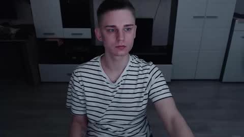 Snapshot of angryzan chatting on 10-24-25, 05:37 vodka online show from 10-24-25, 05:37