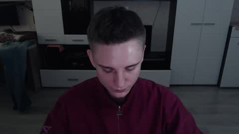 Snapshot of angryzan chatting on 10-31-25, 05:41 vodka online show from 10-31-25, 05:41