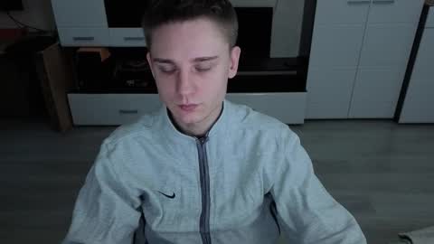 Snapshot of angryzan chatting on 11-18-25, 05:45 vodka online show from 11-18-25, 05:45