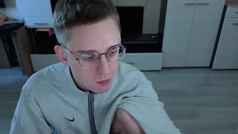 Snapshot of angryzan chatting on 11-20-25, 06:02 vodka online show from 11-20-25, 06:02