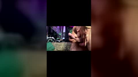 Snapshot of angusbone01 chatting on 12-18-25, 02:23 angusbone01 online show from 12-18-25, 02:23