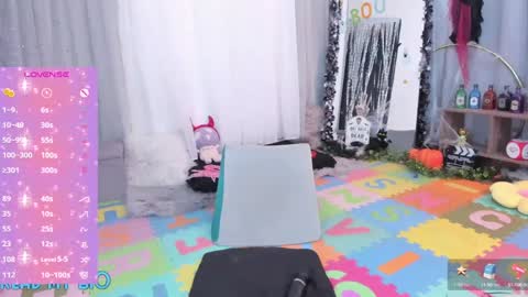 Snapshot of anhala_ chatting on 10-12-25, 12:42 Anhala Rivera online show from 10-12-25, 12:42