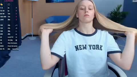 Violet online show from 06-01-26, 08:49