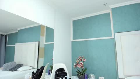 Snapshot of ania_gomez chatting on 03-05-25, 09:48 Ania online show from 03-05-25, 09:48