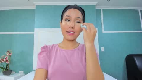 Snapshot of ania_gomez chatting on 09-15-25, 09:37 Ania online show from 09-15-25, 09:37