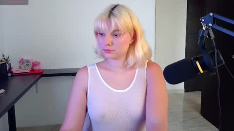 Ania online show from 05-08-26, 08:25
