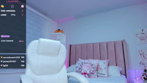 Ania online show from 12-24-24, 03:38