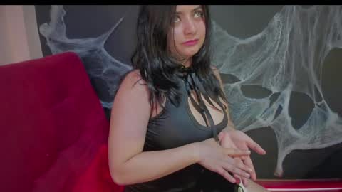 Snapshot of anie_love_ chatting on 10-15-25, 02:17 Ana online show from 10-15-25, 02:17