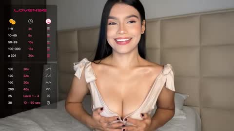 Snapshot of aniebby chatting on 10-07-25, 01:58 ANGIE online show from 10-07-25, 01:58