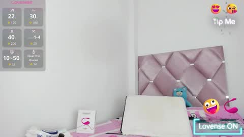 Snapshot of anierey chatting on 03-17-26, 11:13 anierey online show from 03-17-26, 11:13