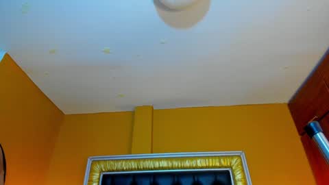Snapshot of anievans_ chatting on 02-03-25, 05:24 Ani Time schedule 0600 - 1400 GMT -5 online show from 02-03-25, 05:24