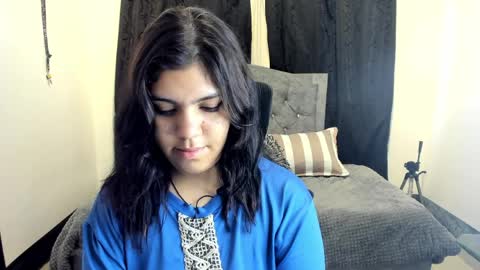 Anissa online show from 04-07-26, 04:51