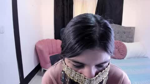 Snapshot of aniisaalii chatting on 05-12-26, 04:04 Anissa online show from 05-12-26, 04:04