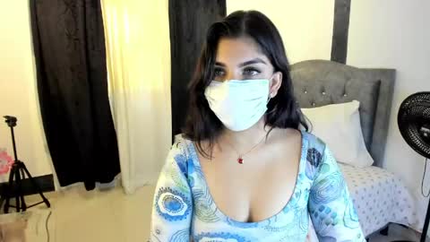Snapshot of aniisaalii chatting on 05-25-26, 02:56 Anissa online show from 05-25-26, 02:56