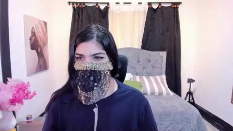 Snapshot of aniisaalii chatting on 06-08-26, 04:40 Anissa online show from 06-08-26, 04:40
