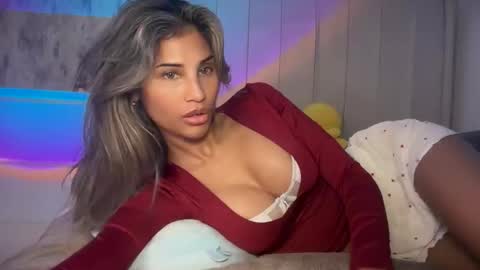 Snapshot of aniishaa chatting on 10-13-25, 10:26 anisha online show from 10-13-25, 10:26