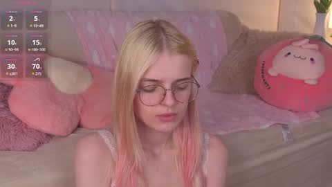 Snapshot of anikaspark chatting on 08-01-26, 12:37 Monica online show from 08-01-26, 12:37