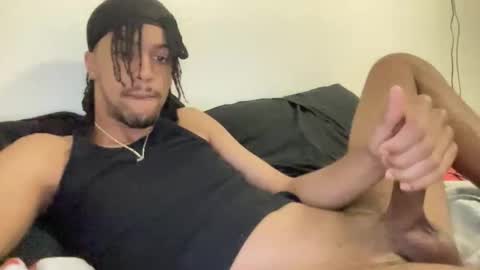 Snapshot of animeboygirls chatting on 05-19-26, 10:38 Animeboygirls online show from 05-19-26, 10:38