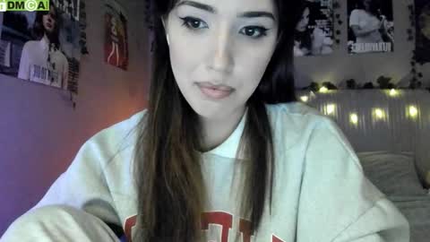 Snapshot of anisa_sweet chatting on 09-15-25, 05:18 Anisa Moan from LovenseWet from Tip MenuOpen for Private online show from 09-15-25, 05:18