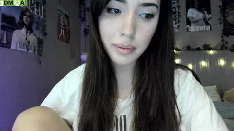 Snapshot of anisa_sweet chatting on 09-25-25, 04:16 Anisa Moan from LovenseWet from Tip MenuOpen for Private online show from 09-25-25, 04:16