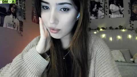 Snapshot of anisa_sweet chatting on 10-19-25, 10:27 Anisa Moan from LovenseWet from Tip MenuOpen for Private online show from 10-19-25, 10:27