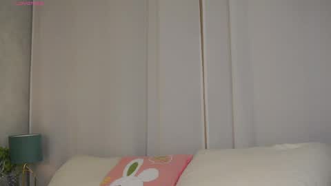 AnishaVivo online show from 04-15-26, 02:02