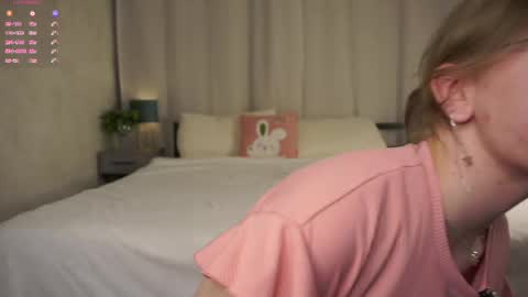 AnishaVivo online show from 04-23-26, 12:29