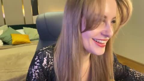 Anita online show from 03-12-26, 01:01