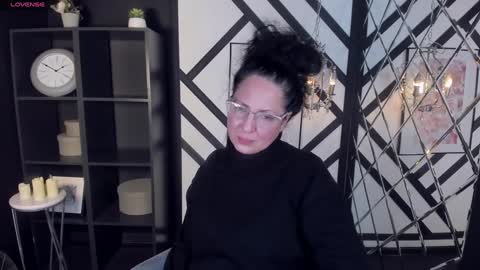 Anita online show from 01-18-25, 12:24