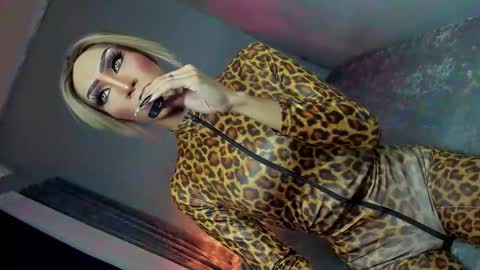 Miss Ann online show from 11-27-25, 01:18