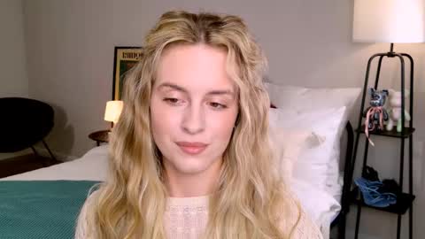 Anita online show from 10-09-25, 01:09