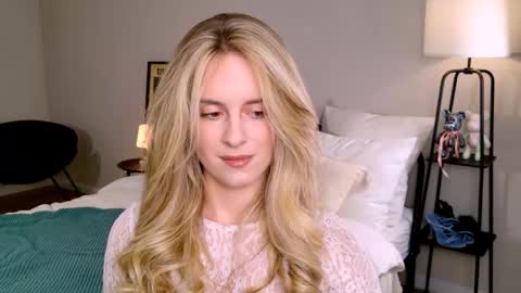 Anita online show from 10-10-25, 02:27