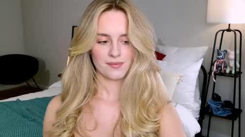 Anita online show from 10-11-25, 02:15