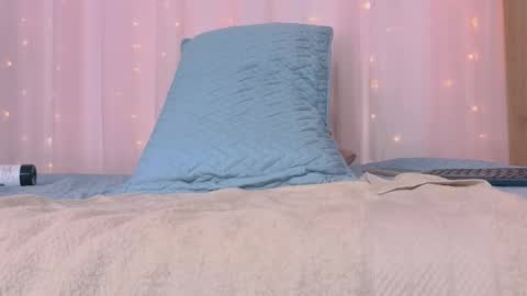 Snapshot of anitaglow chatting on 09-26-25, 08:13 anitaglow online show from 09-26-25, 08:13