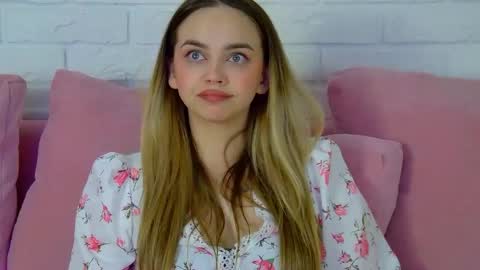 AnitaVenture online show from 04-01-26, 01:41