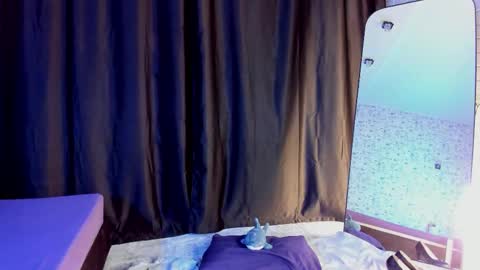 Angel online show from 10-22-25, 06:51