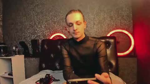 Angel online show from 06-21-26, 06:32